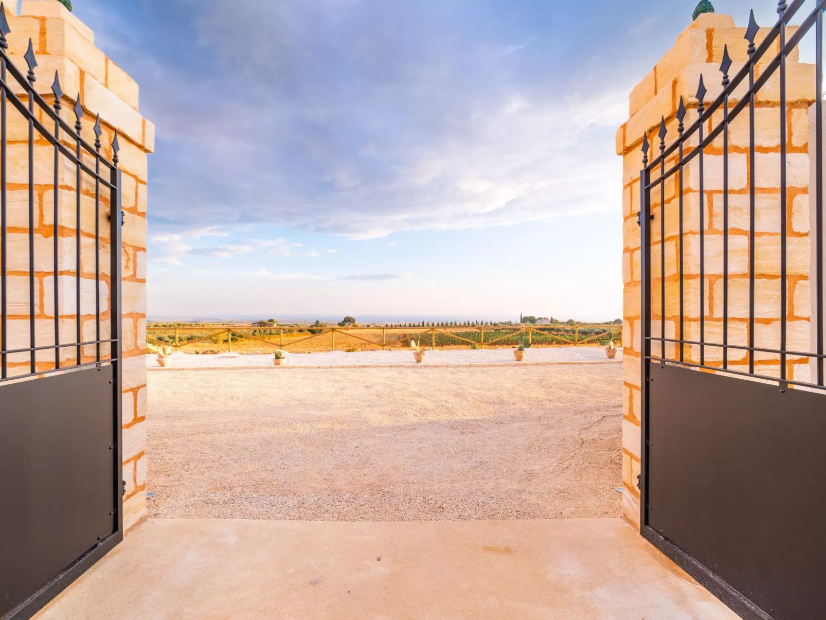 Zwei Einheiten, Luxus, Schwimmbad, Gemüsegarten-Image-tags.info