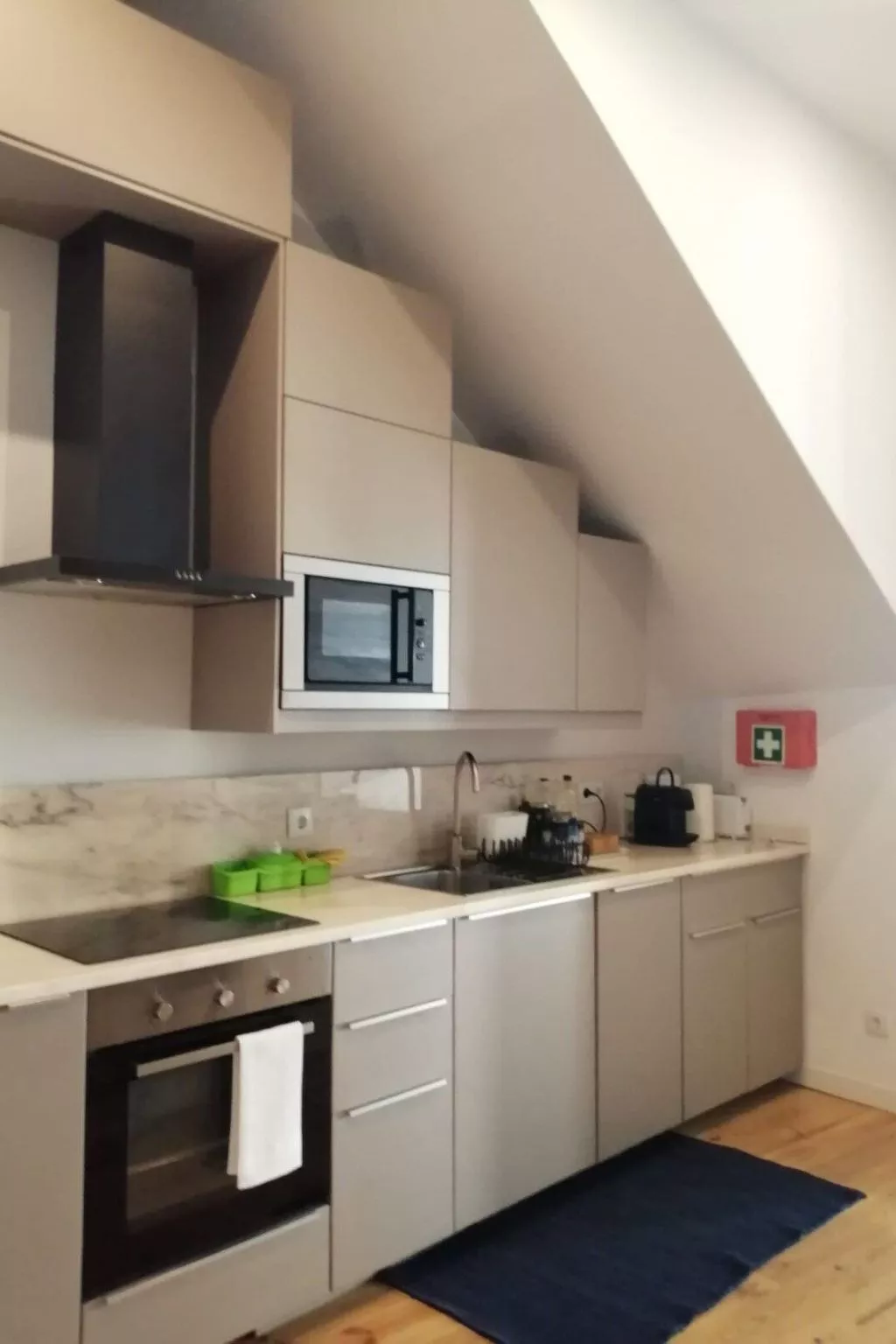 Haus im Hof 1-Image-tags.info