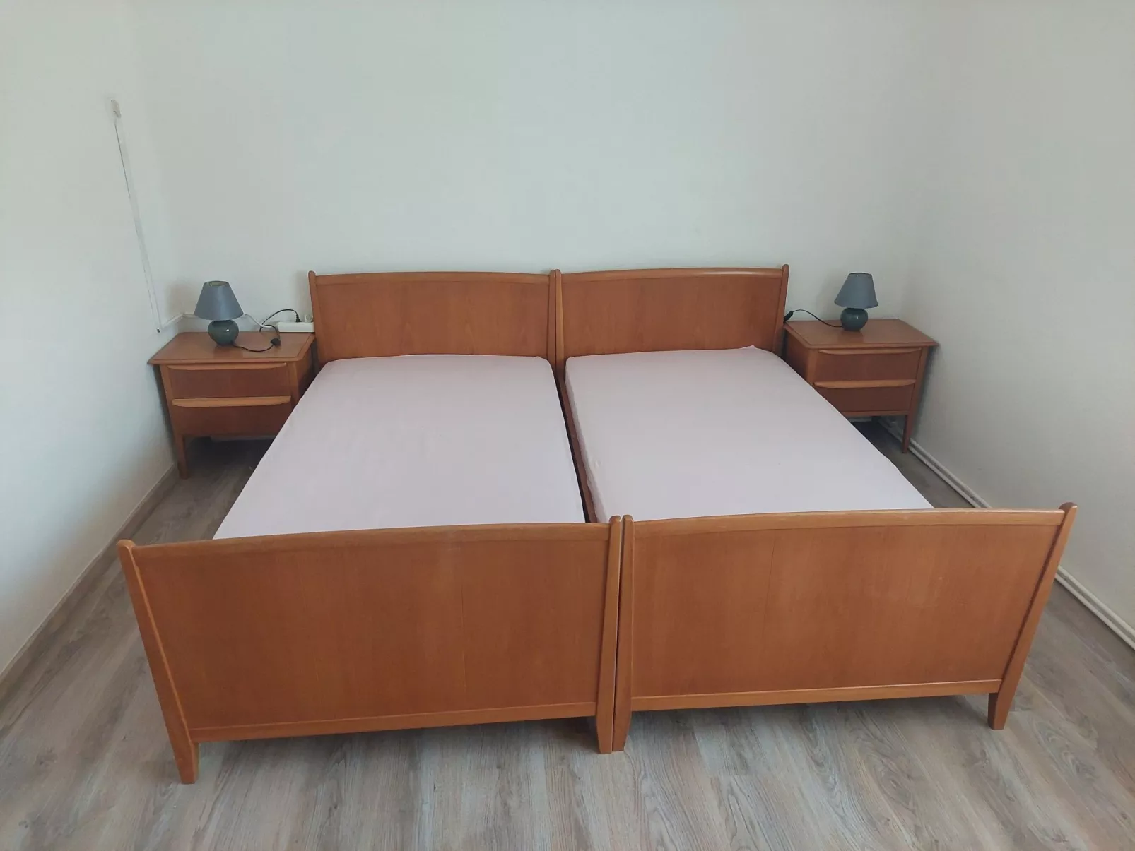 Schönes Ferienhaus mit sehr großem Pool-Binnen