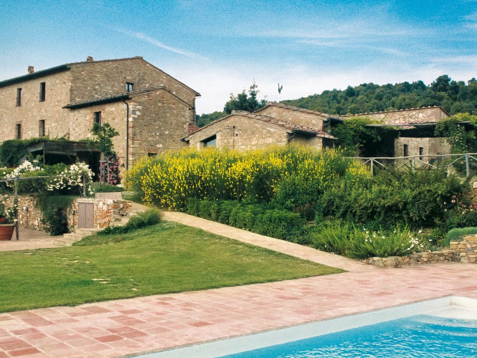 Mascie Capinera-Buiten