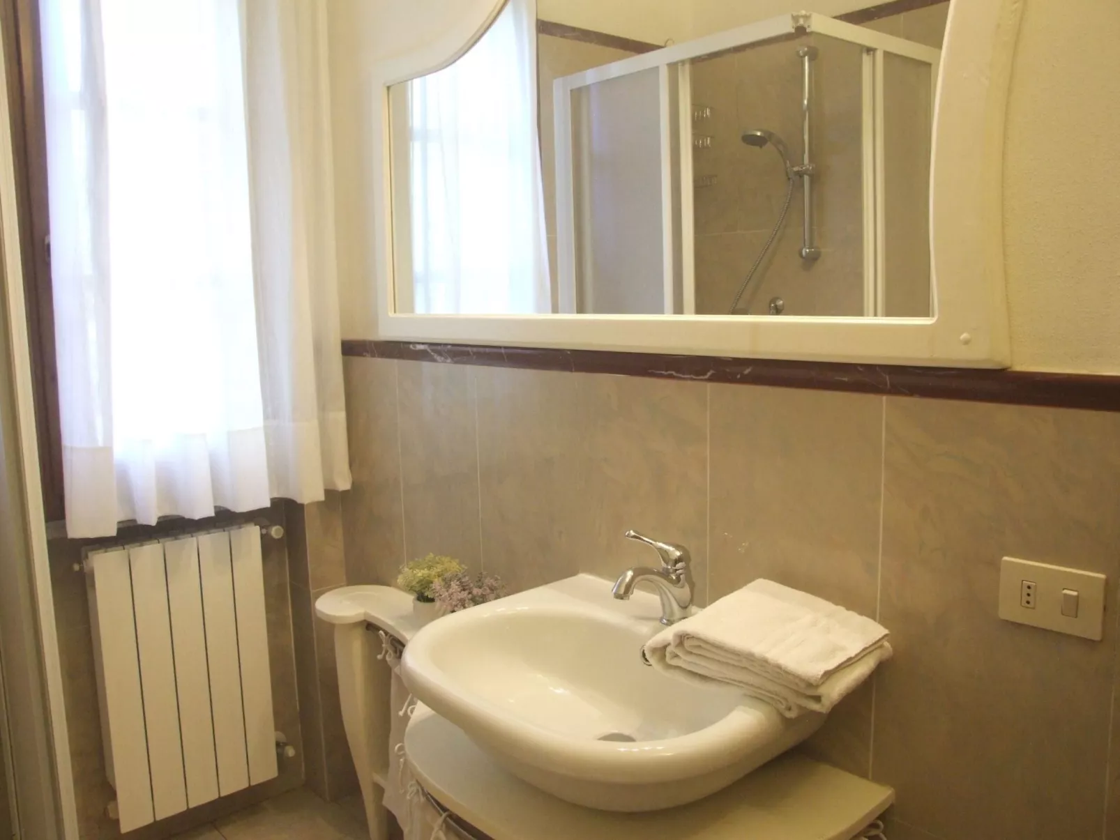 Mond bei Holiday World-Binnen