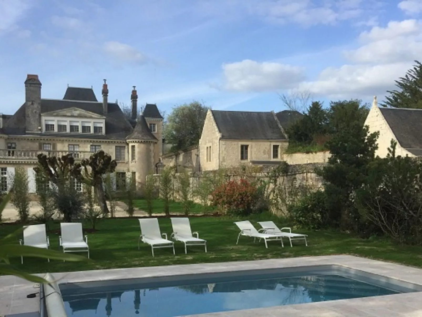 Cottage du Château duplex 90m2 mit Pool Azay le rideau-Buiten