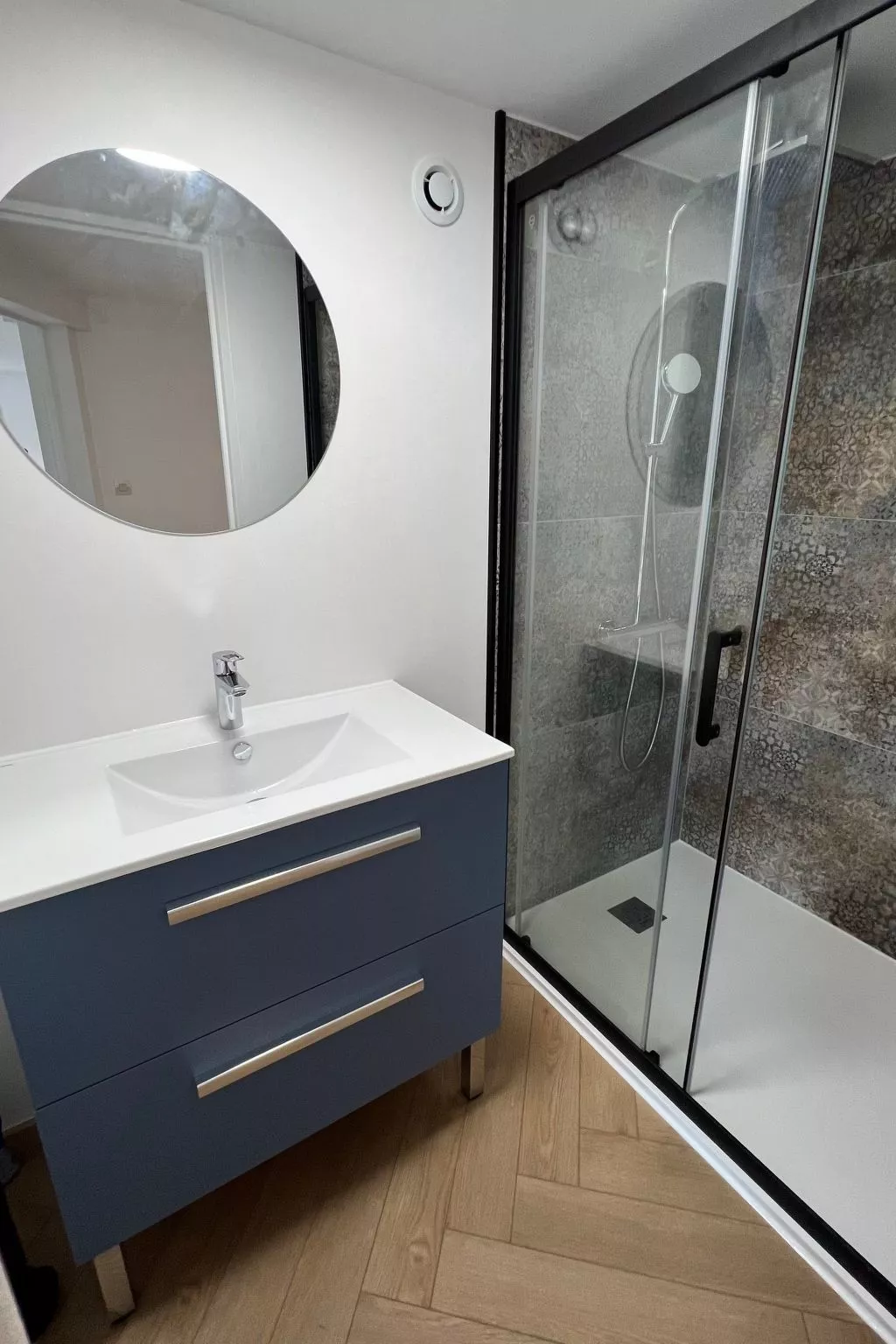 Prächtige Villa mit exotischem Garten, Strand 200m entfernt-Binnen