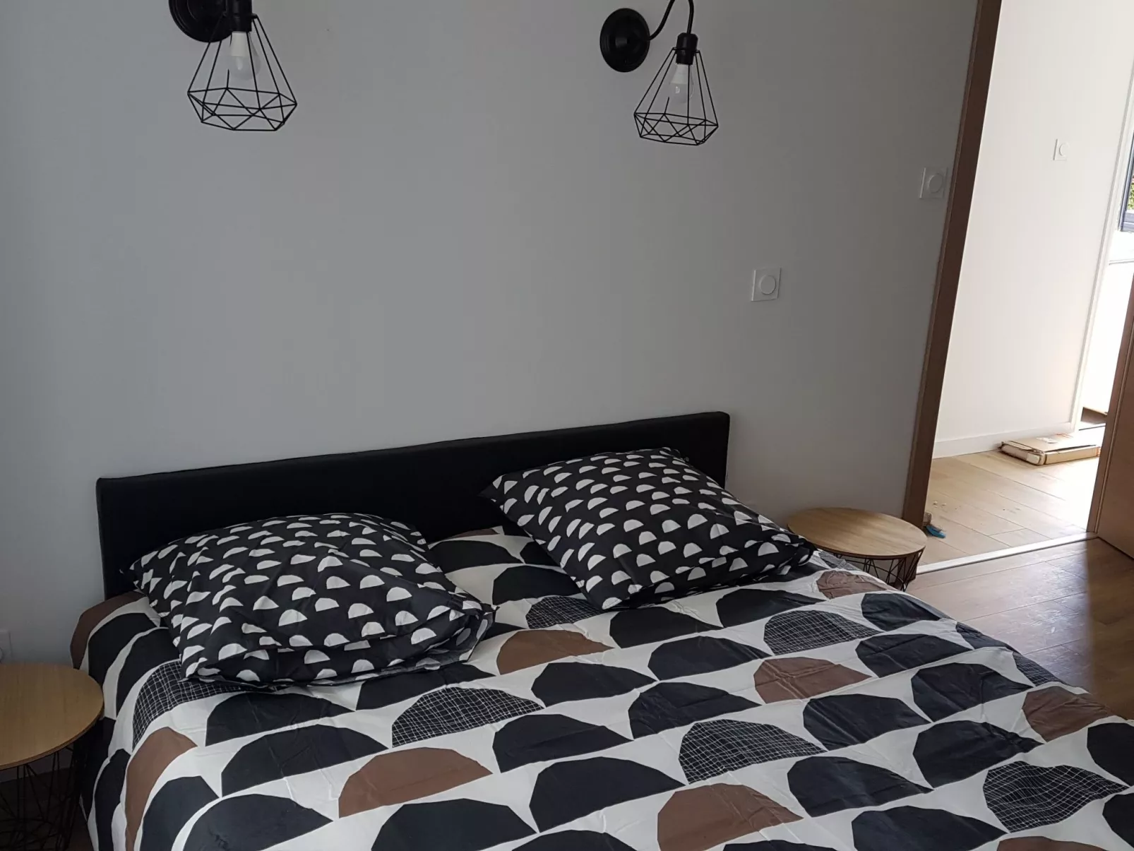 Neues Haus in Meeresnähe mit beheiztem Pool-Binnen