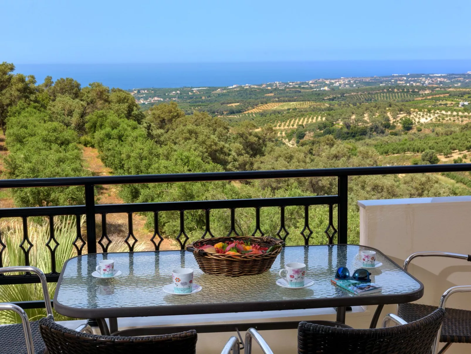 Familienvilla mit privatem Pool, Spielplatz und BBQ-Image-tags.info