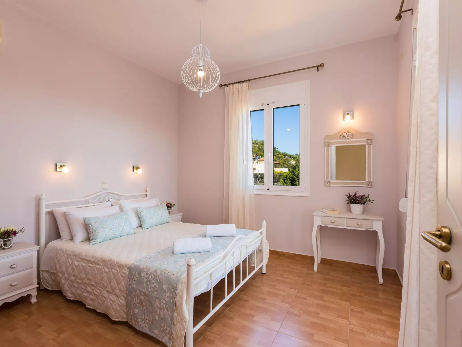 Familienfreundliche Villa mit privatem Pool und BBQ-Binnen