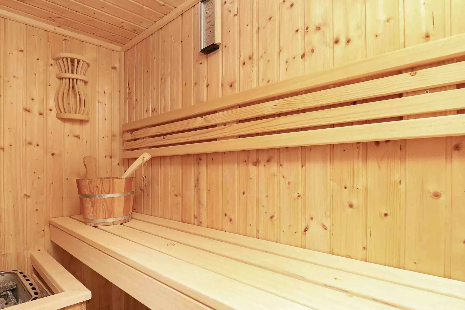 Mooi 5-sterren vakantiehuis in Løkken met zwembad-Sauna