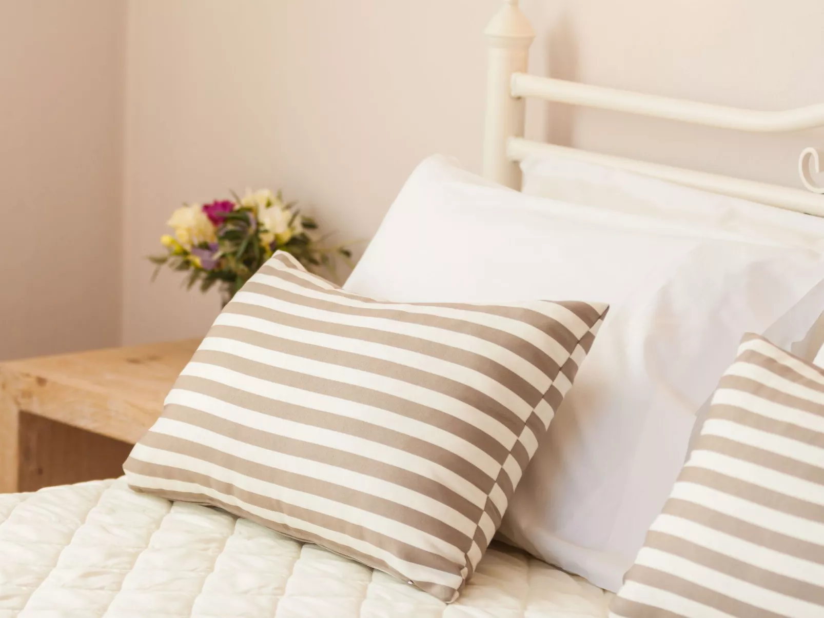 Ruhige Villa mit privatem Pool, BBQ und Kinderbereich-Binnen