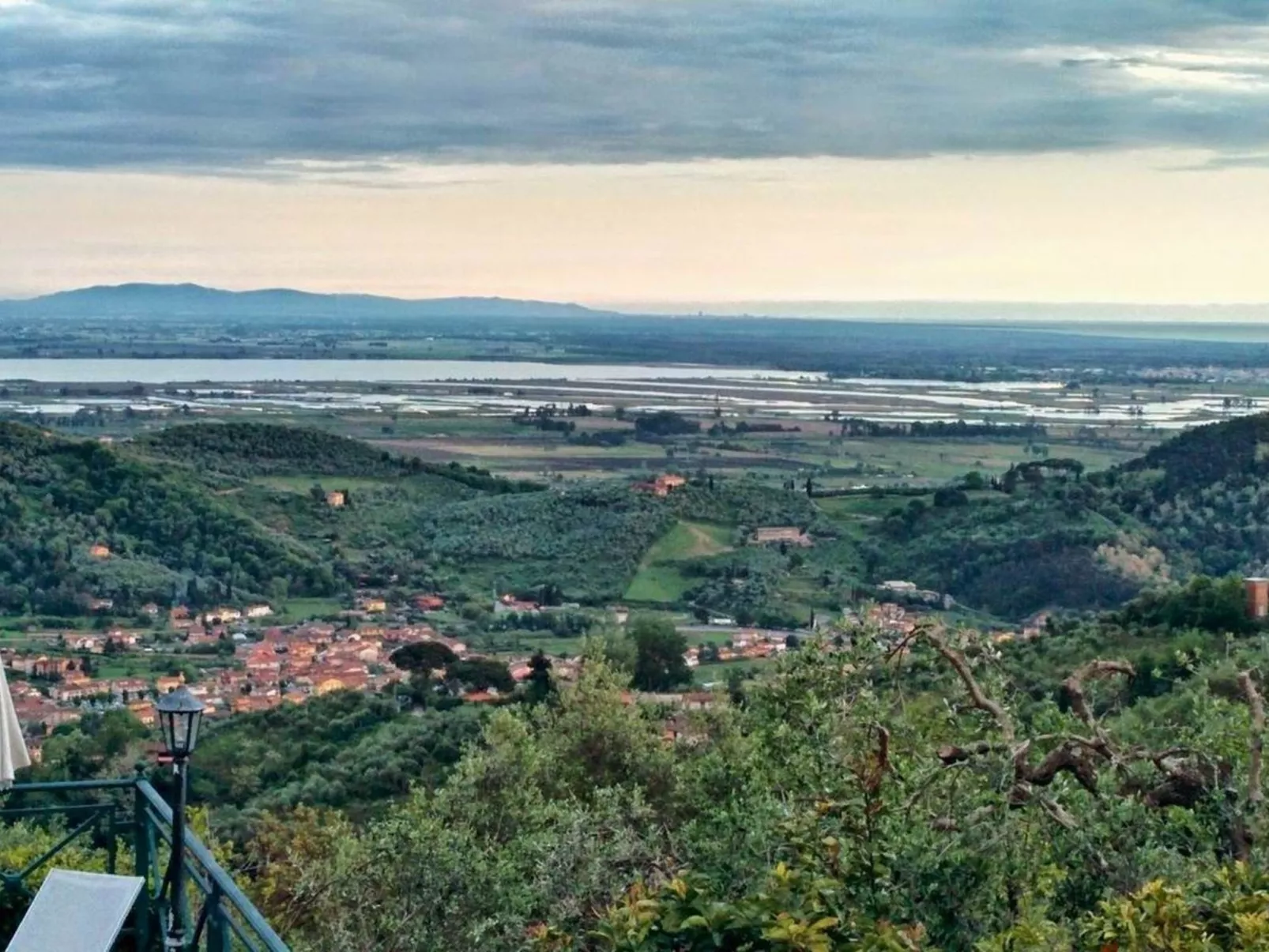 "Gina4" mit Gemeinschaftspool-Image-tags.info