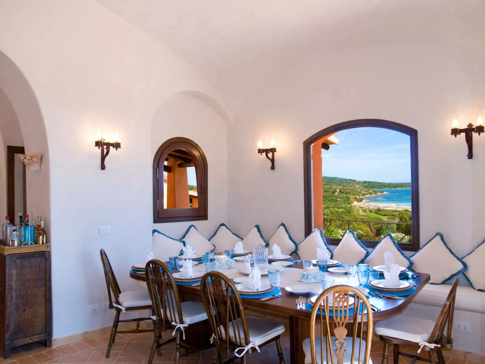 Villa Isabel, Meer- und Strandblick, Schwimmbad und Jacuzzi-Image-tags.info