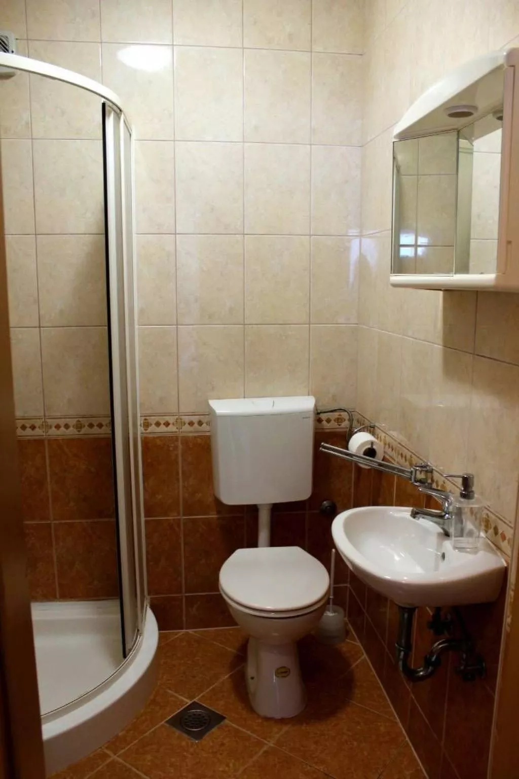 "Milan" direkt am Strand-Binnen