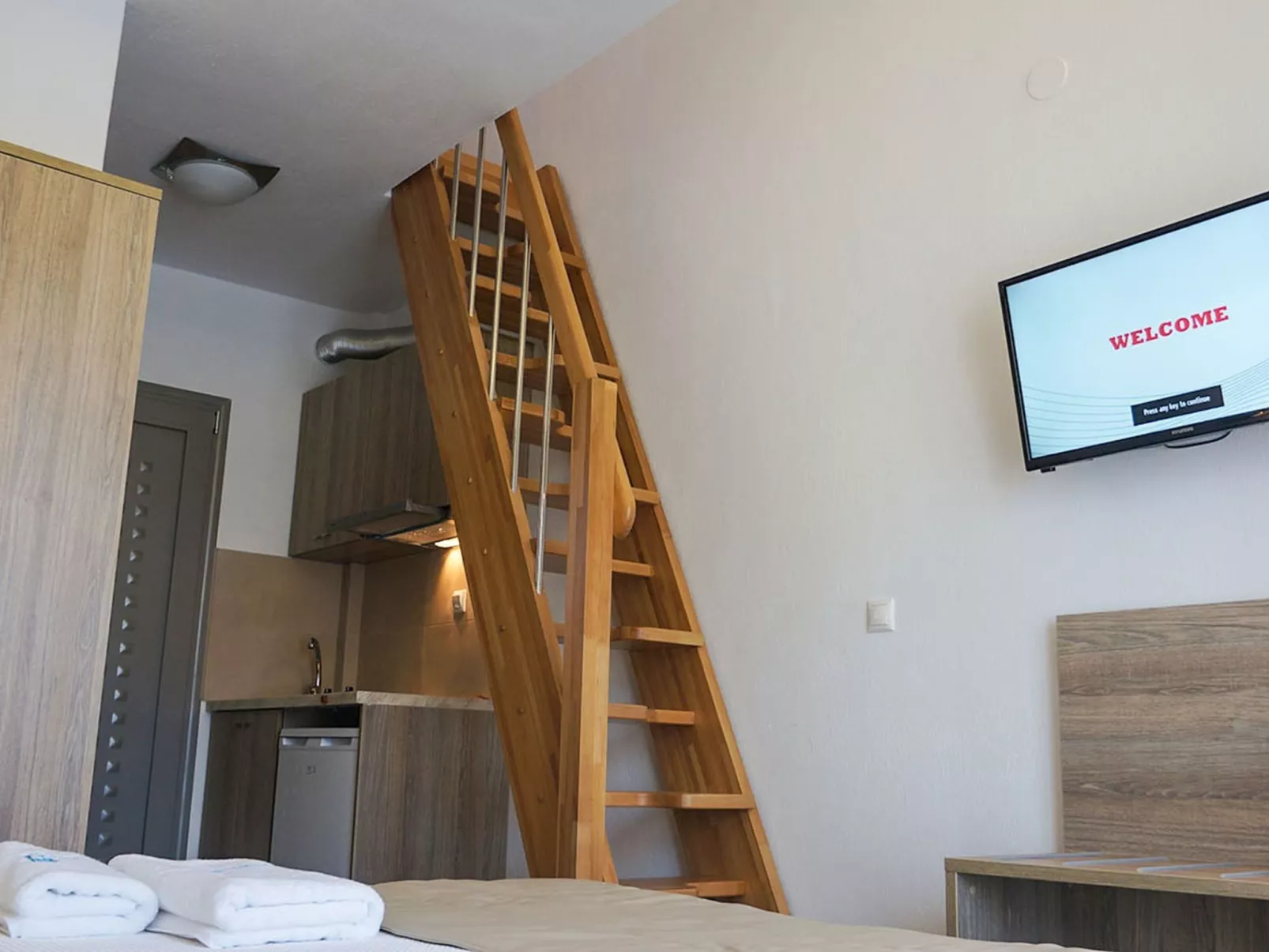 Finikas Garden Nikit-Binnen