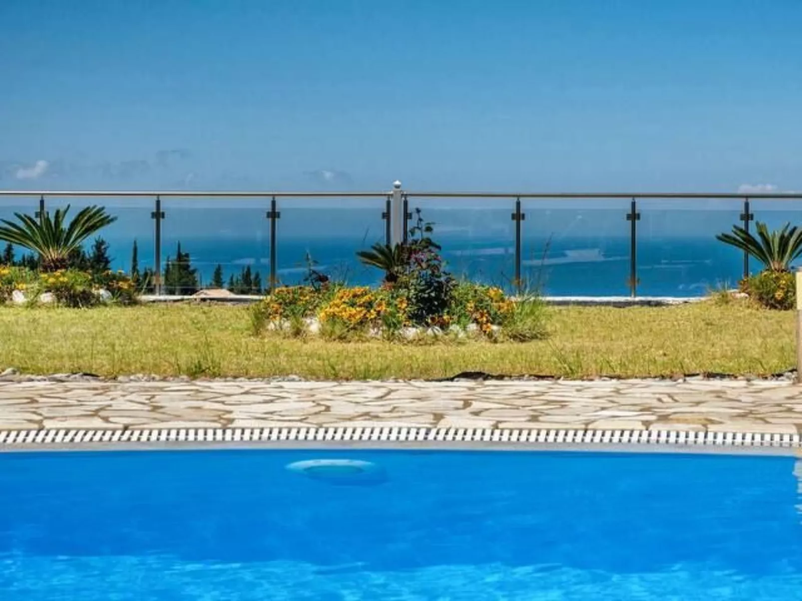 Luxuriöse Steinvilla Emily nahe dem Strand von Mylos-Image-tags.info