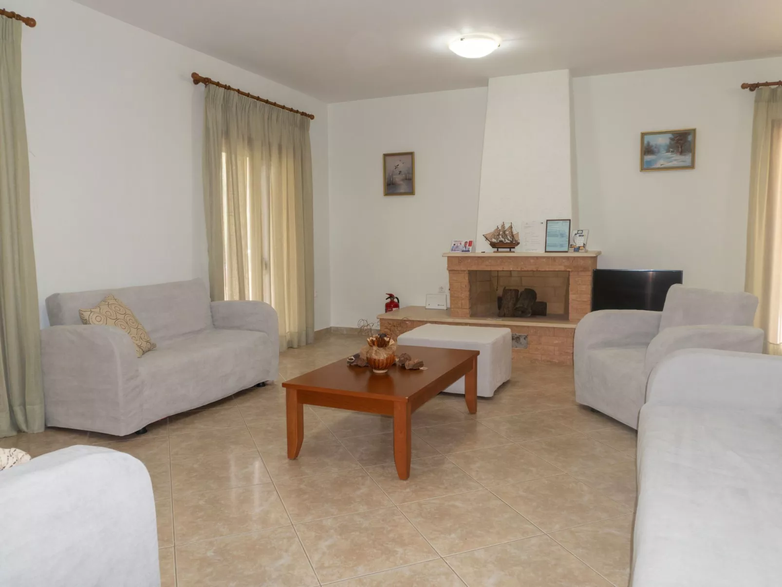 Mit Privatpool für 5 Personen und 1 Kind in Dassia, Nordgriechenland-Binnen