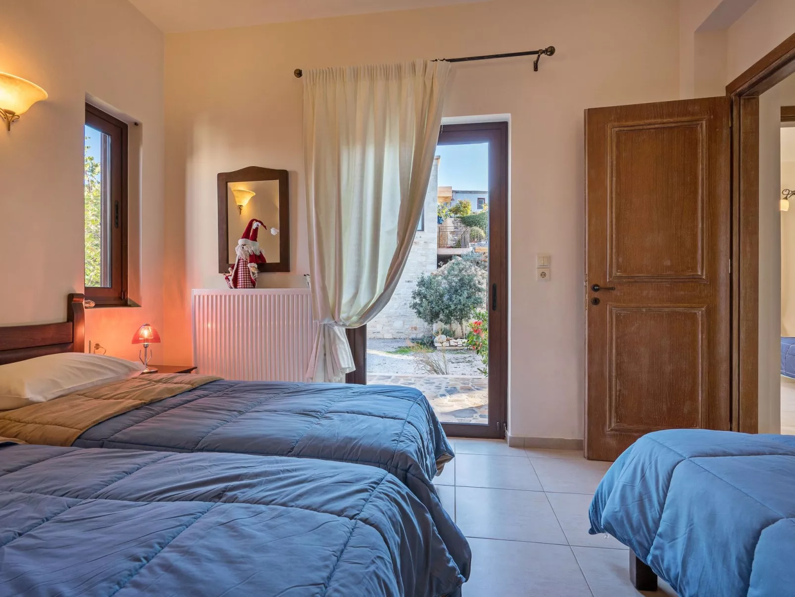 Hochzeit Villa Anemomylos Beheizter Pool Jacuzzi-Binnen