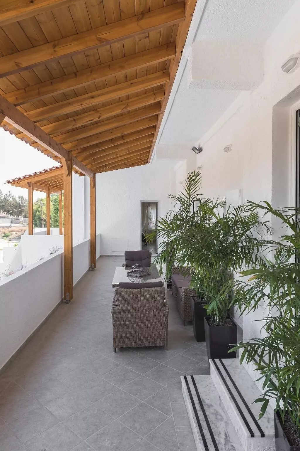 "Despina's Terrace"-Buiten