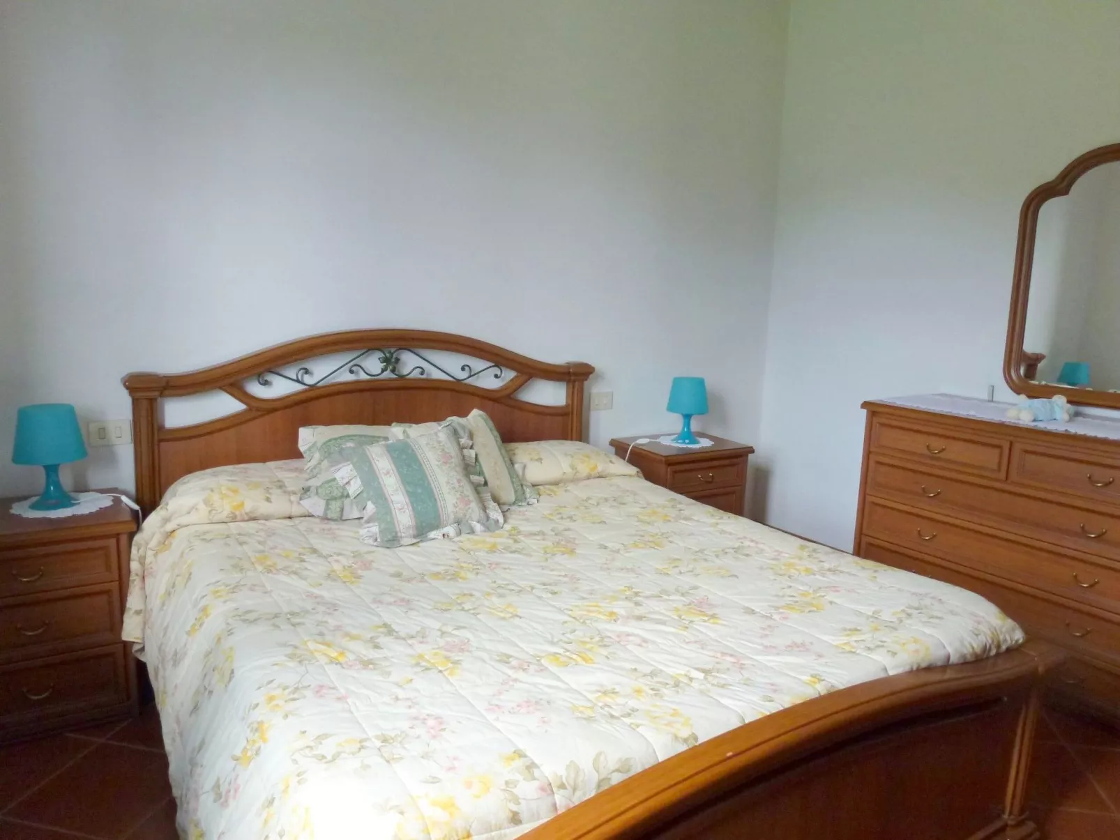 TV004 Natalia Sopra-Image-tags.info