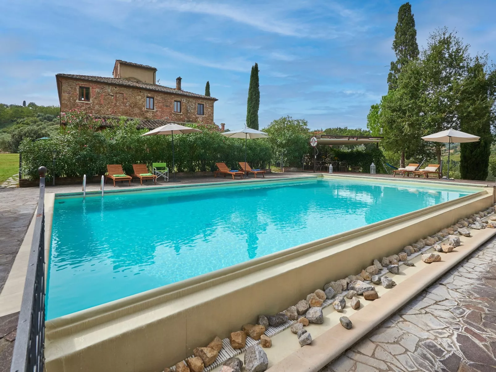 "Dalia castellett-Buiten