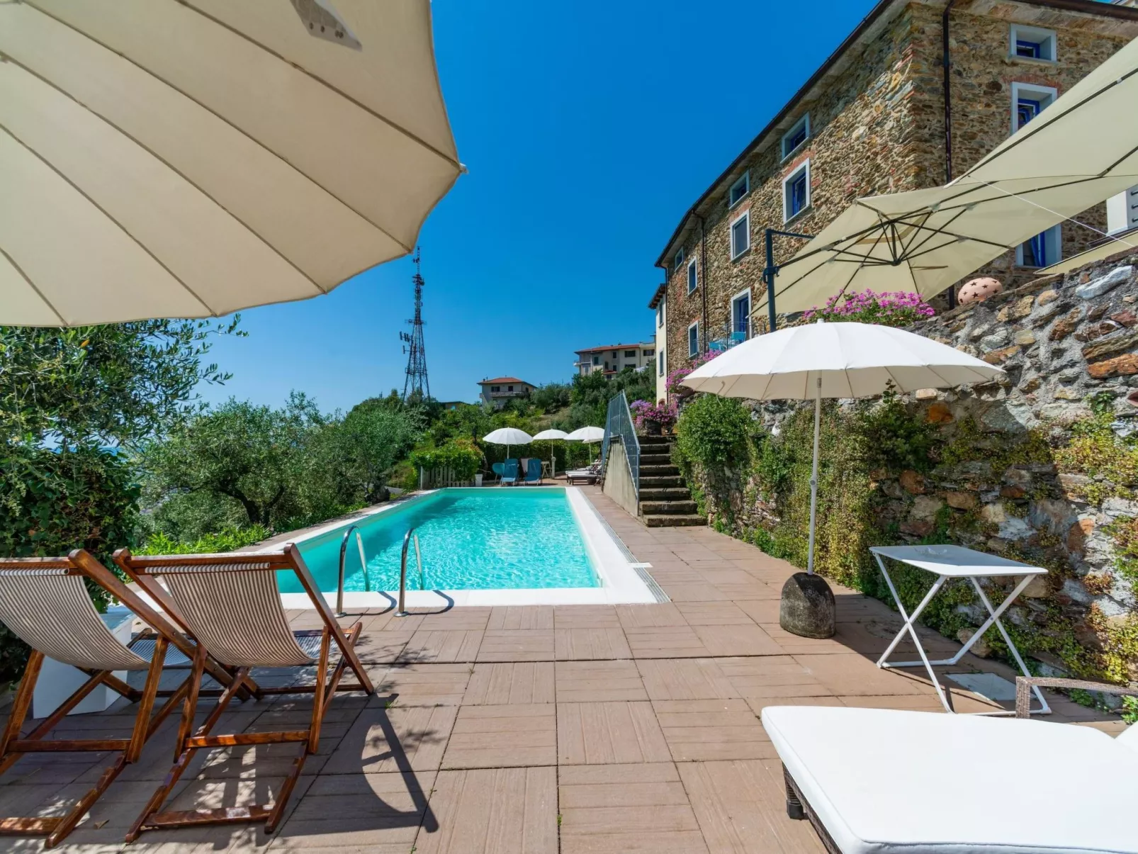 Wohnung 'Settimo Cielo7' mit Schwimmbad-Buiten