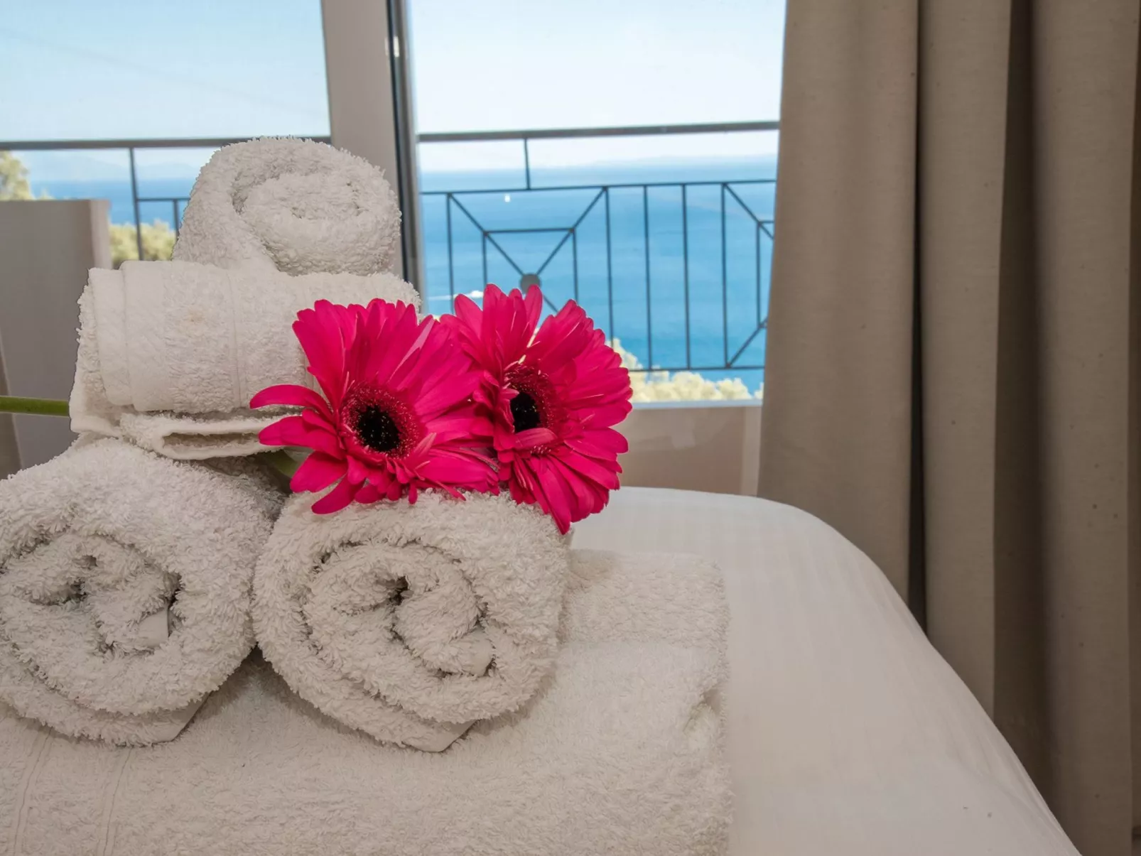 Villa Anthula mit Pool und herrlichem Meerblick-Binnen