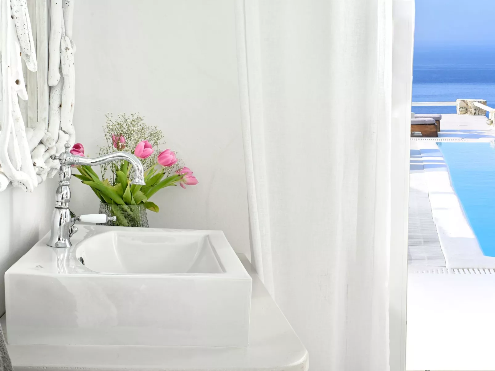 SUPERB BEACH ACCESS LUXURY SEA VILLA POOL by Calypso Sunset-Buiten