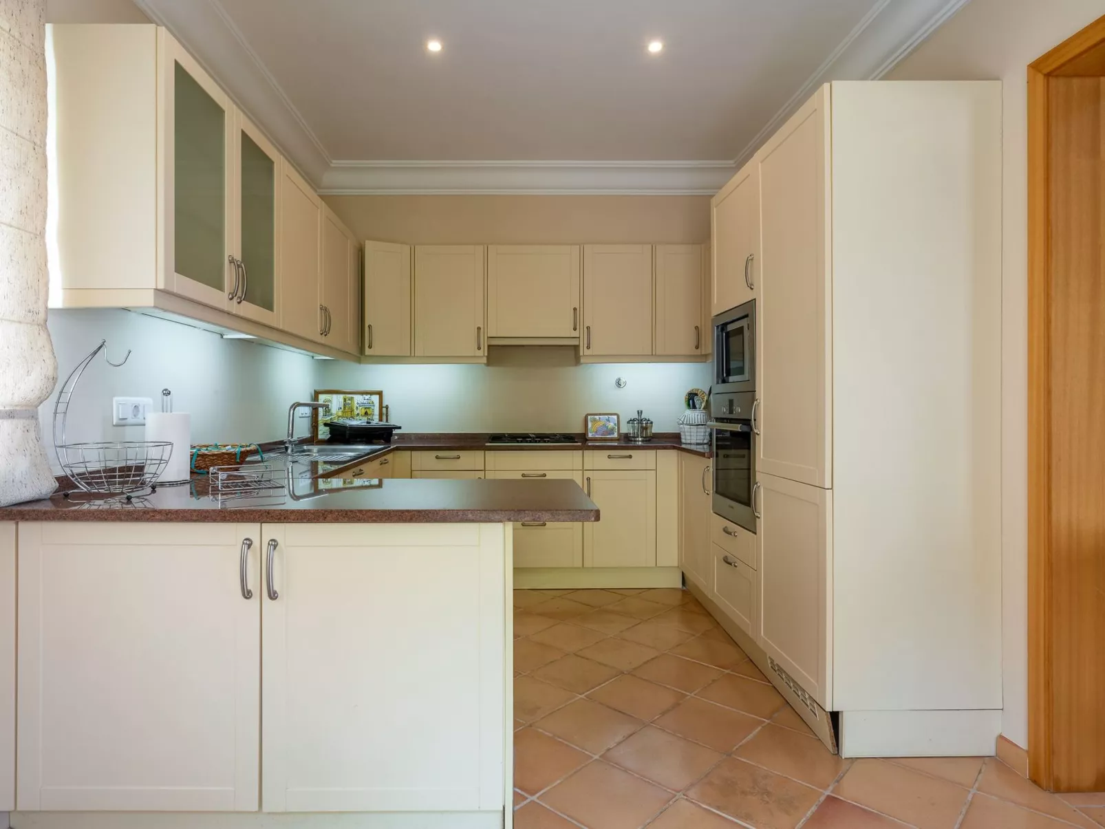 Elegante Ferienwohnung mit Gemeinschaftspool und Wellnessbereich-Binnen