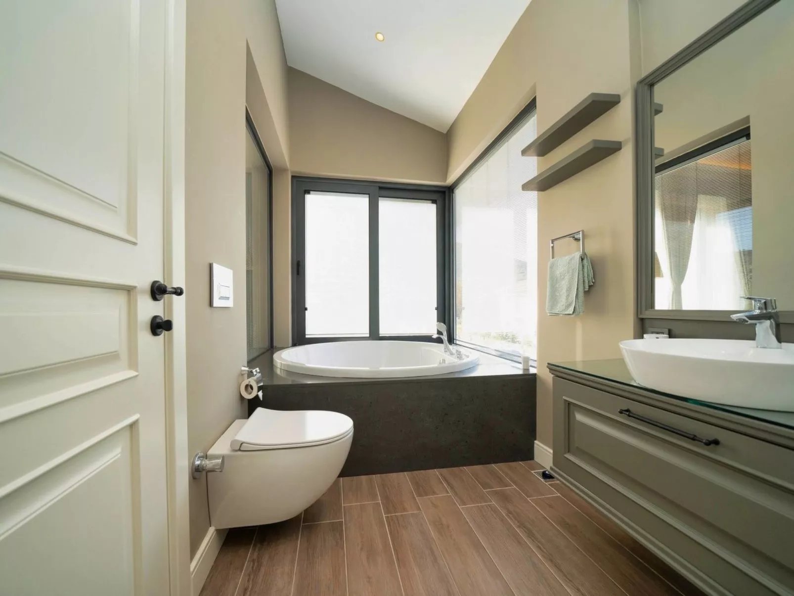 Villa Güney-Image-tags.info