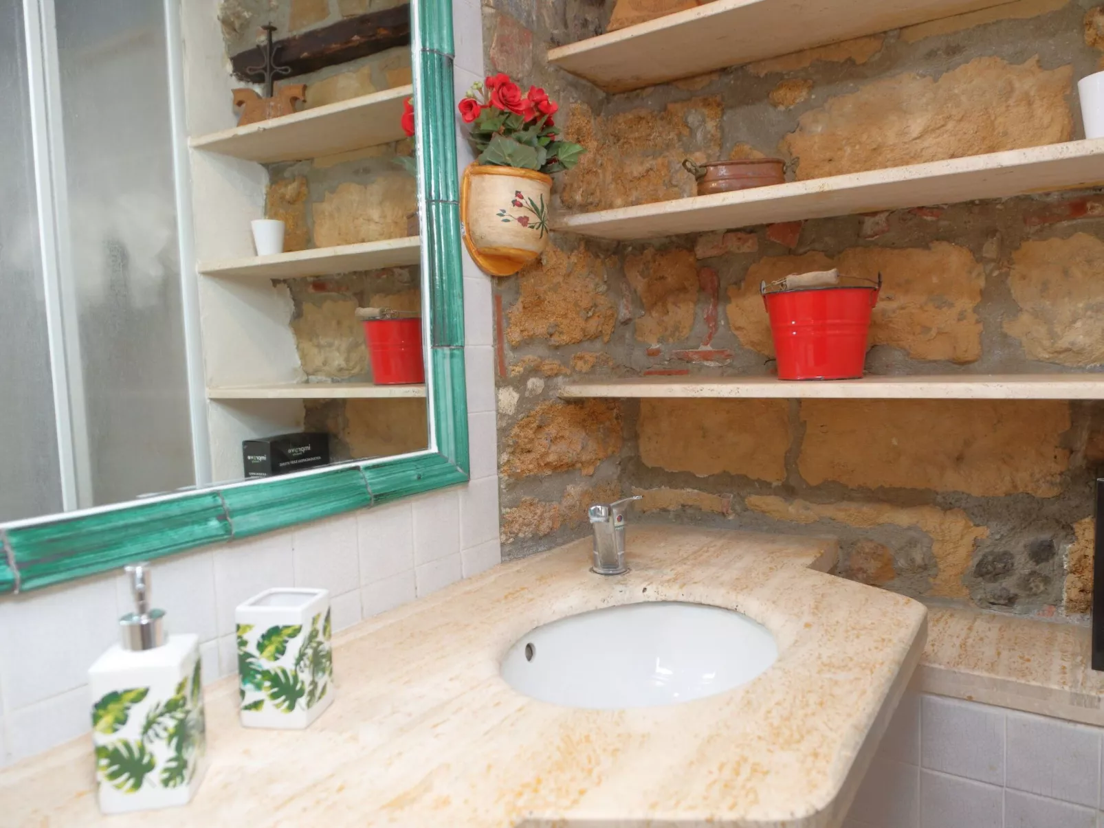 Casa Saraceni-Image-tags.info