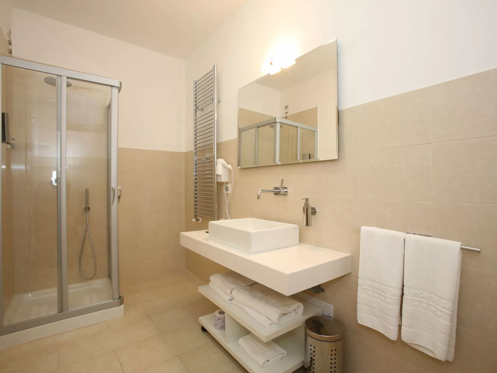 Villa Eos - piscina panoramica-Binnen