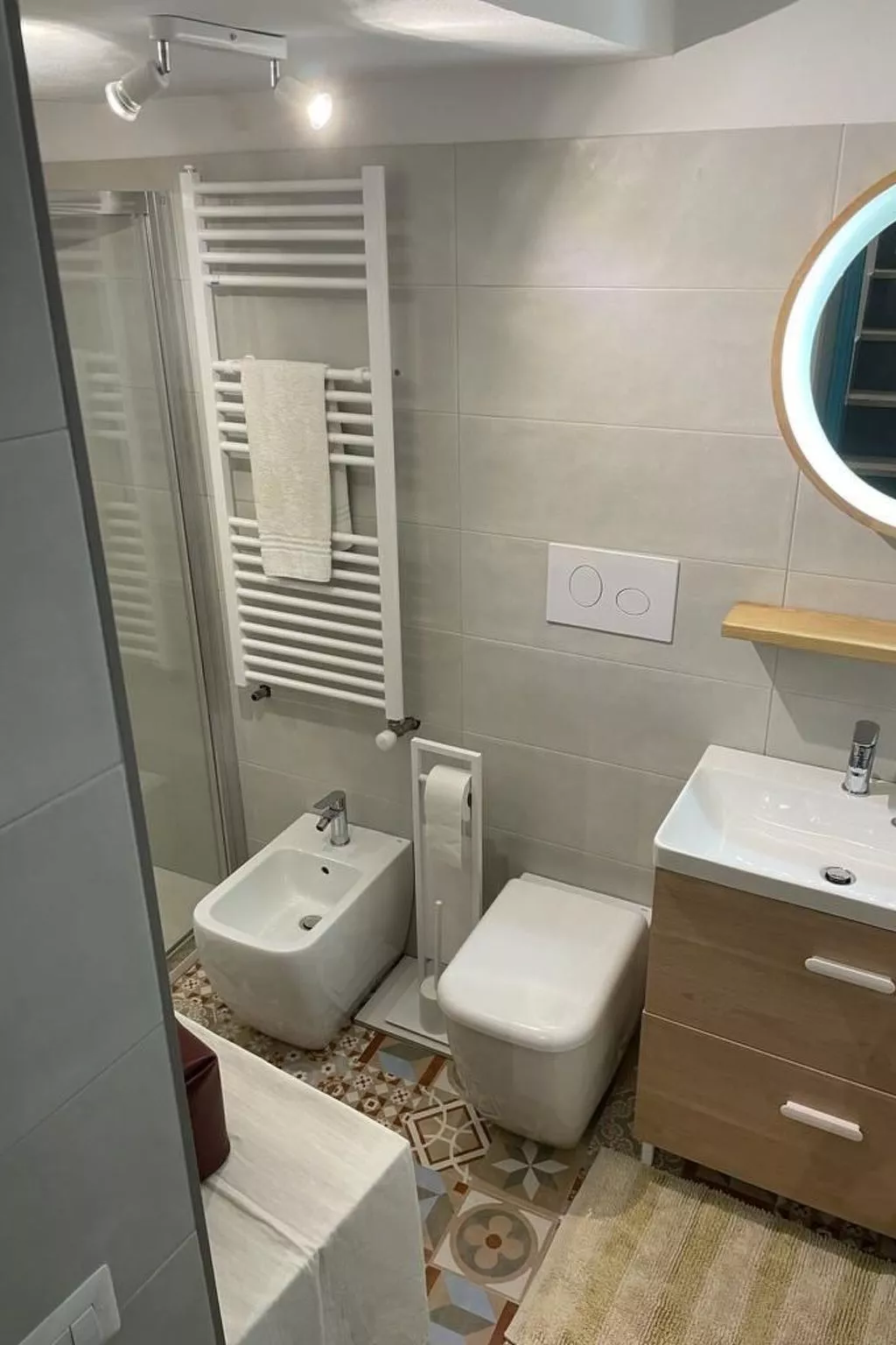 Wohnung mit Balkon-Binnen