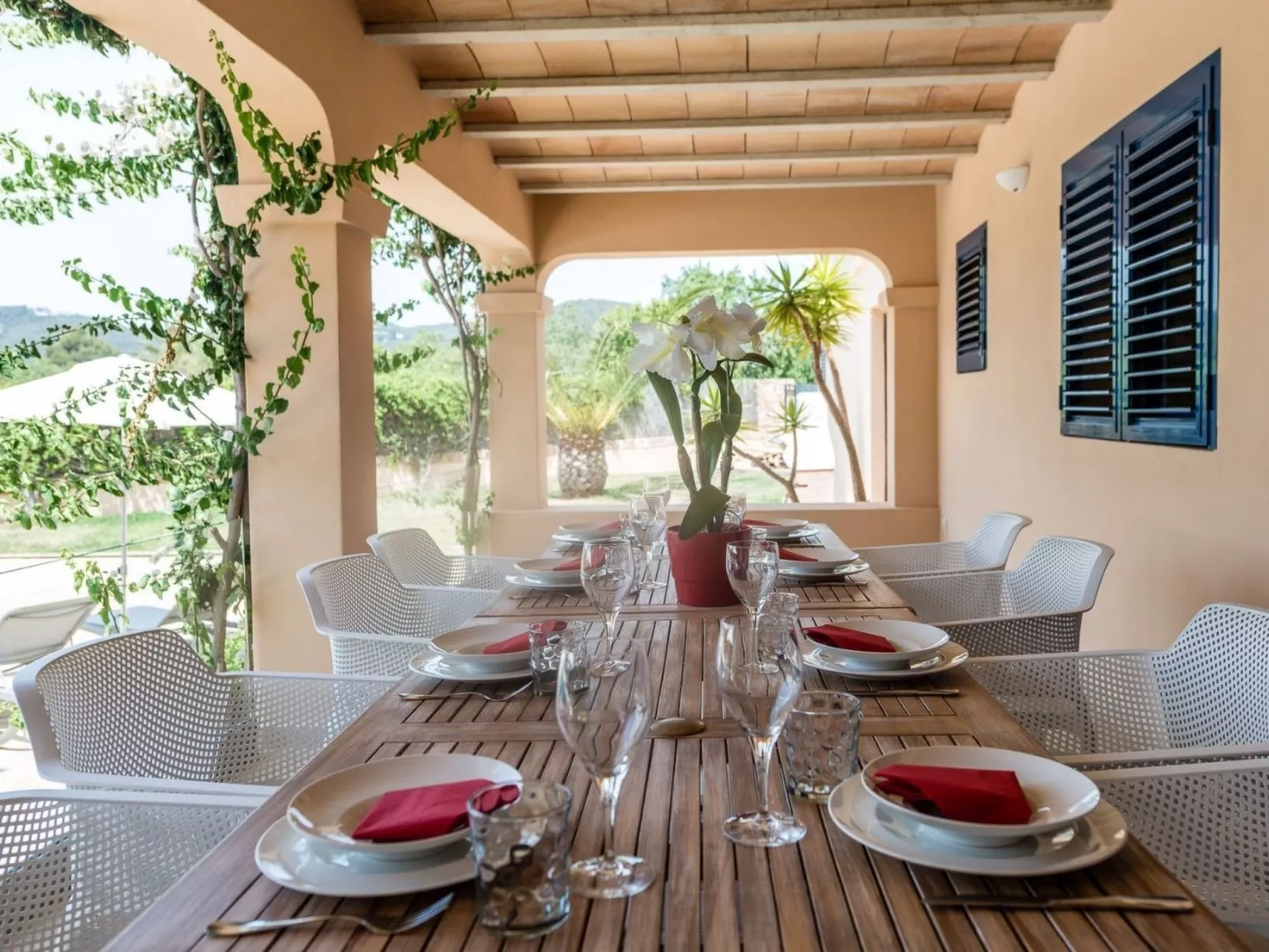 Villa in der Nähe des Zentrums und des Meeres-Buiten