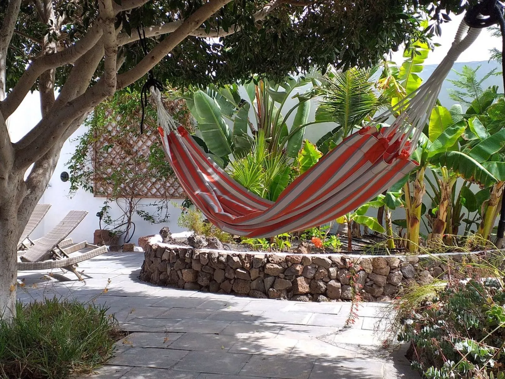 Secret Garden Villa - ländlicher Boutique-Rückzugsort, private tropische Gärten-Buiten