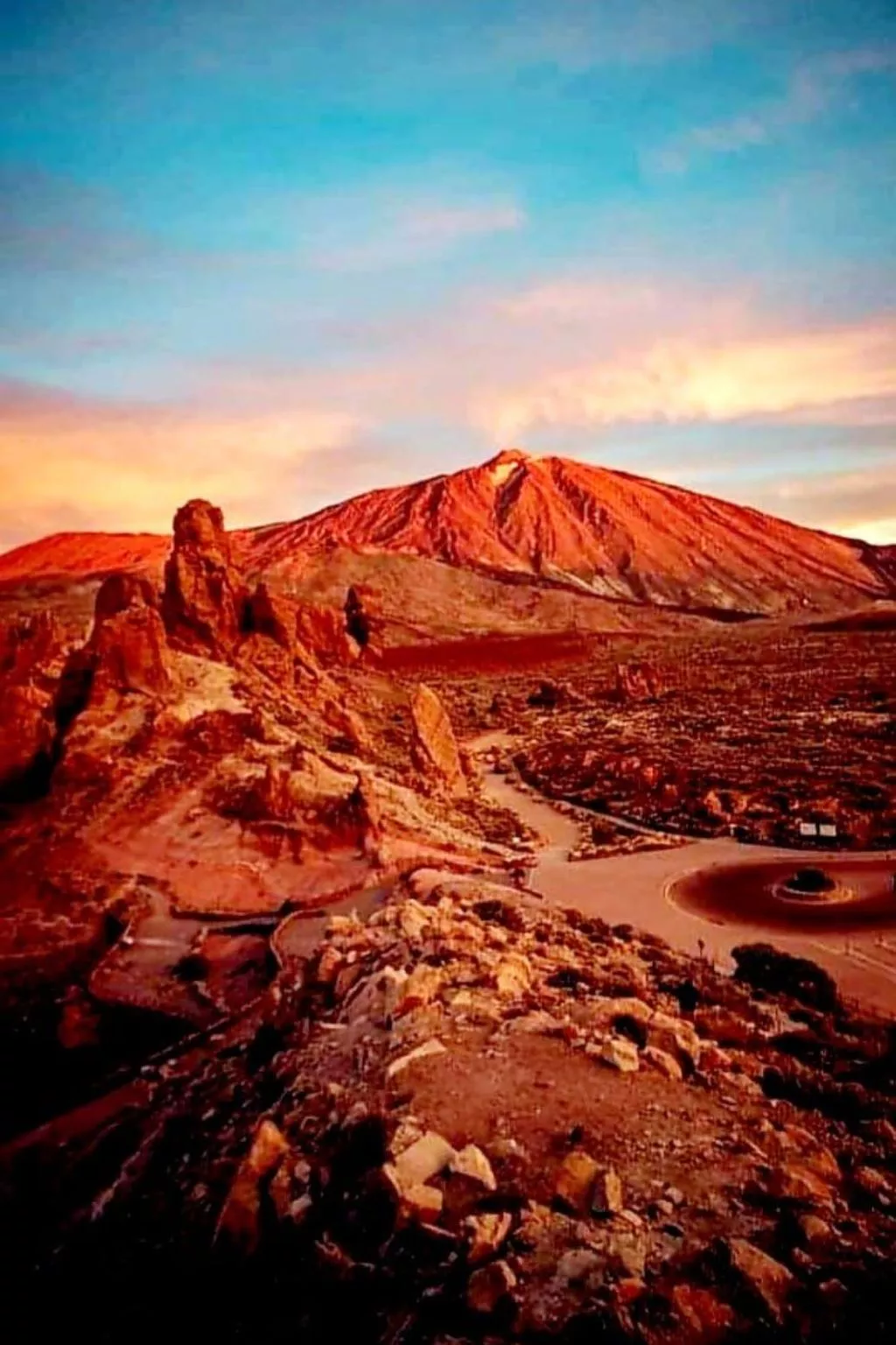 Luxuriöser Rückzugsort mit direktem Meerzugang und Pool-Buiten