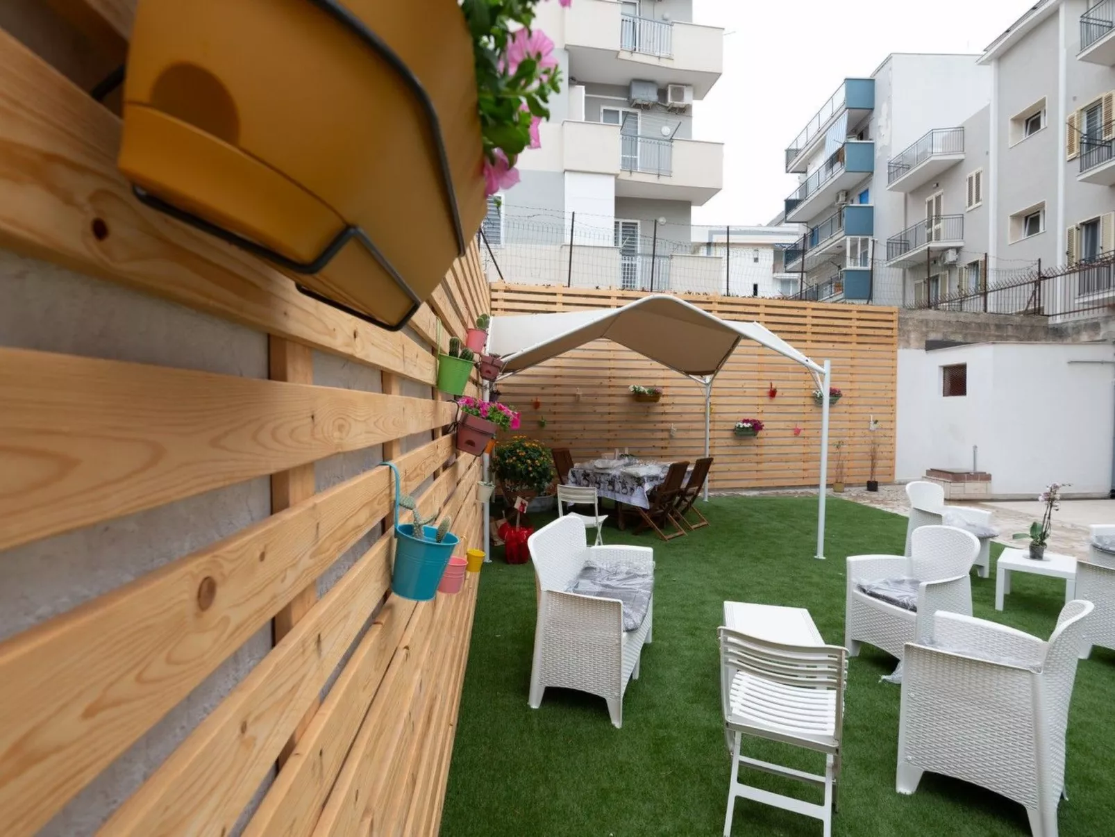 Bei Tante Gina-Image-tags.info