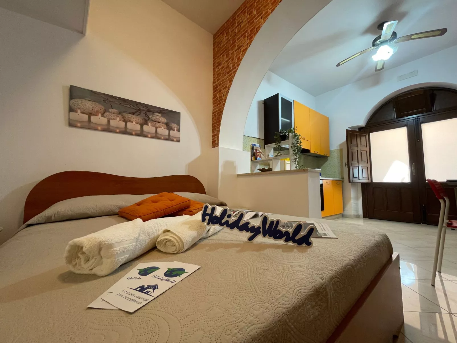 Lina Torre Pali von Holiday World-Binnen