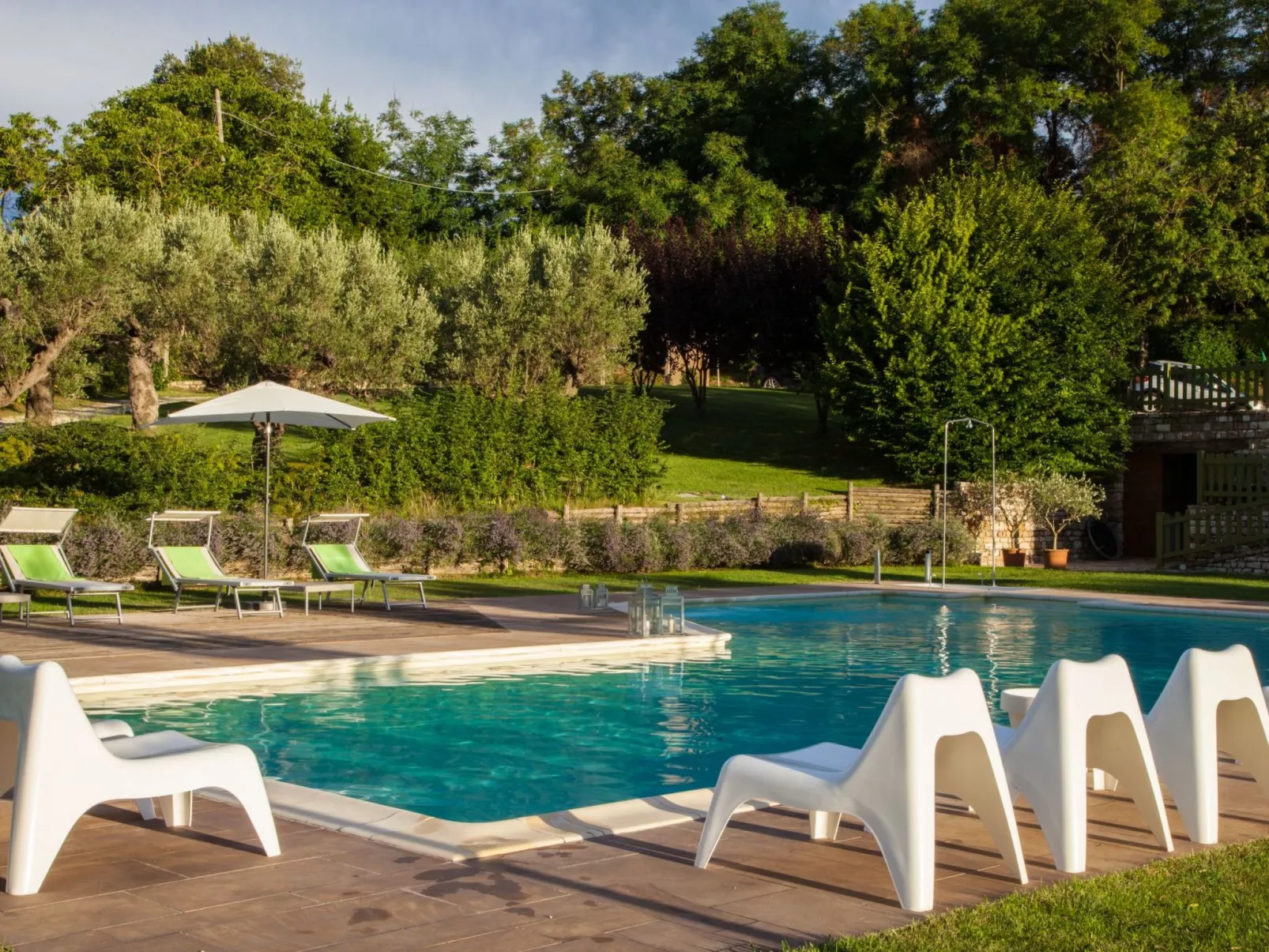 Wohnung mit Privatparkplatz-Buiten