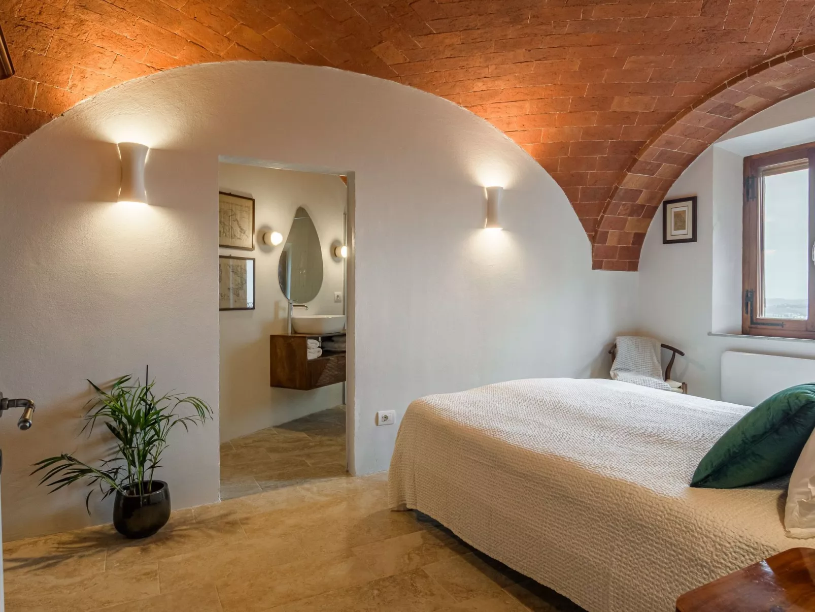 Toskanisches Apartment mit Gewölbedecken und Terrasse-Binnen