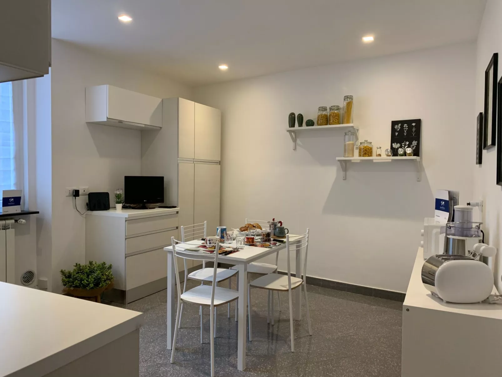 Für 4 Personen ca. 76 m&sup2; in Genua, Norditalien (Ligurien)-Binnen