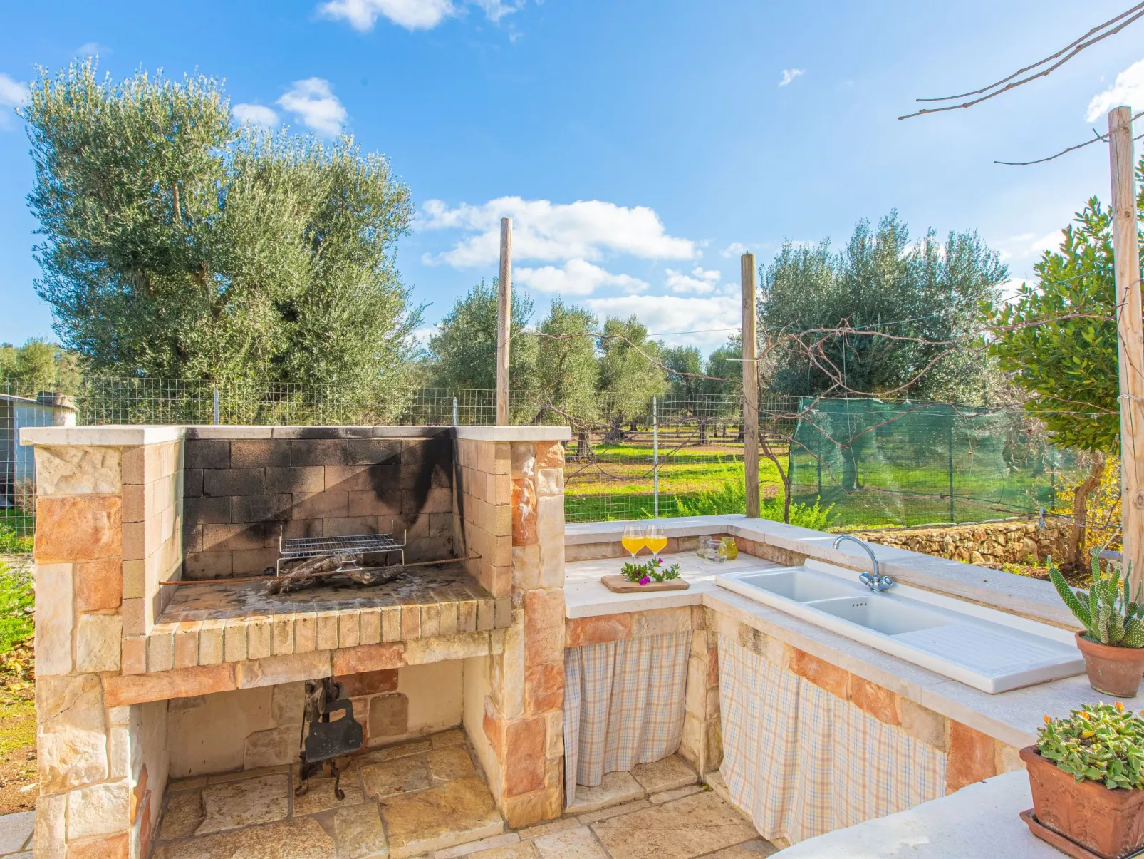 Kinderpool Trullo-Image-tags.info