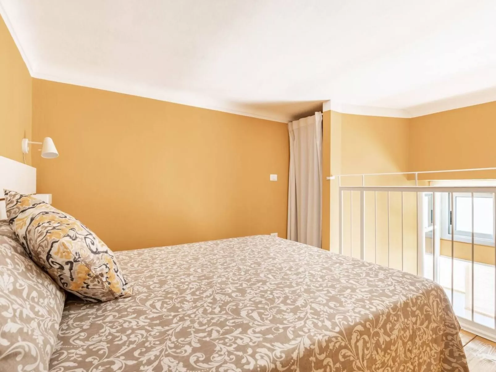 Carla B von Holiday World-Binnen