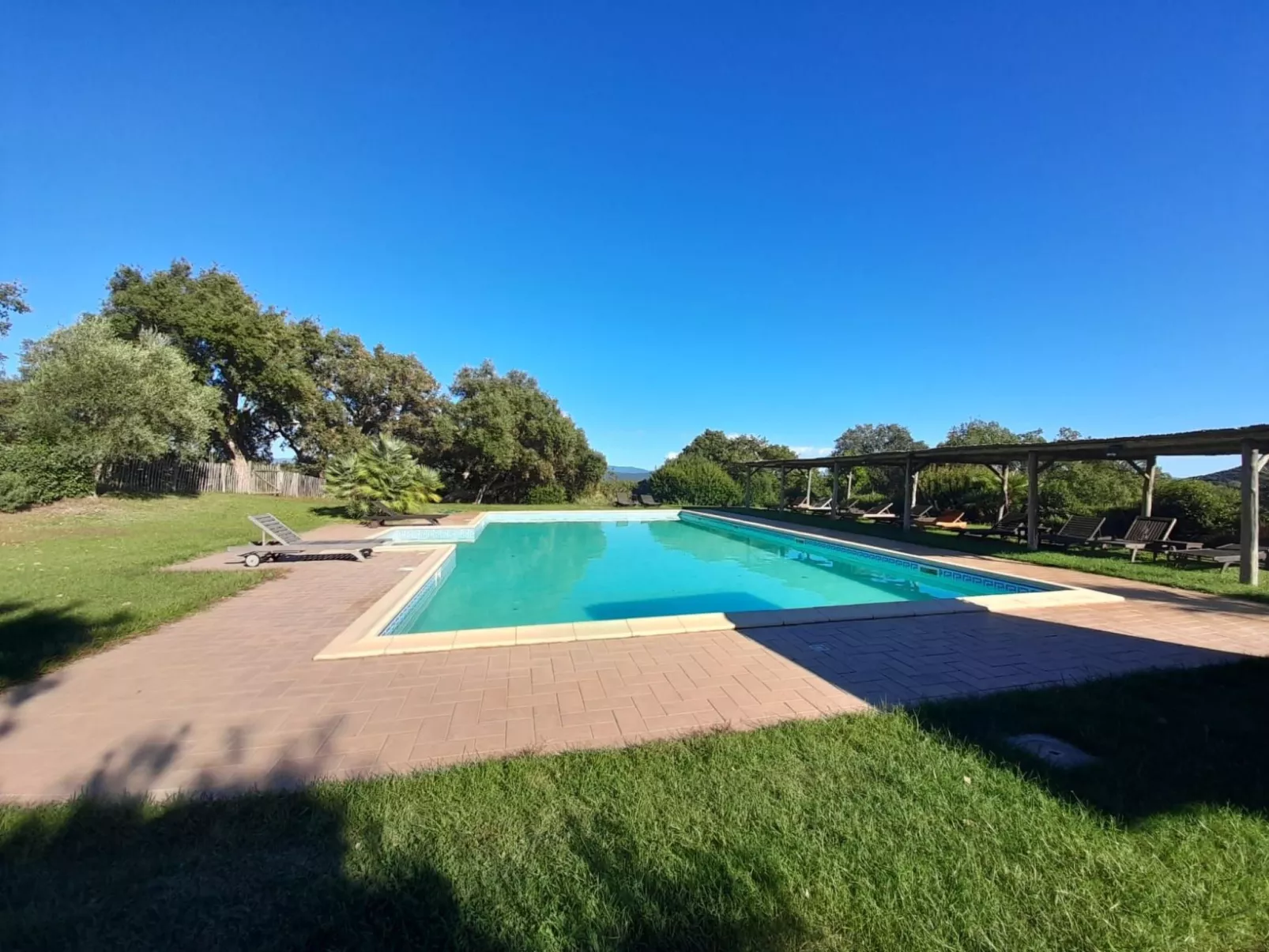 Suite con Giardino-Buiten