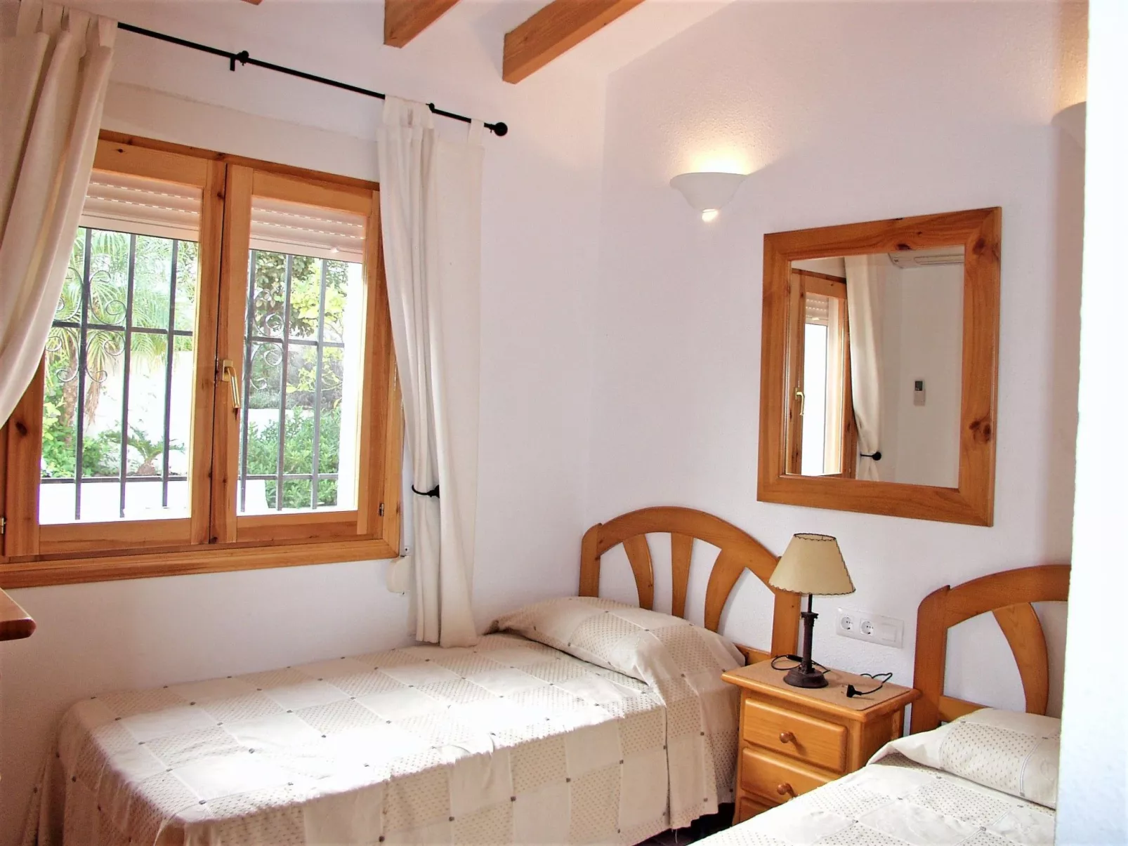 Villa de la Luz-Binnen