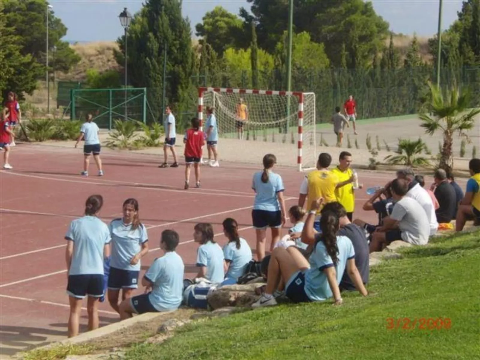 Haus in Bonmont mit Schwimmbad und Port Aventura-Buiten
