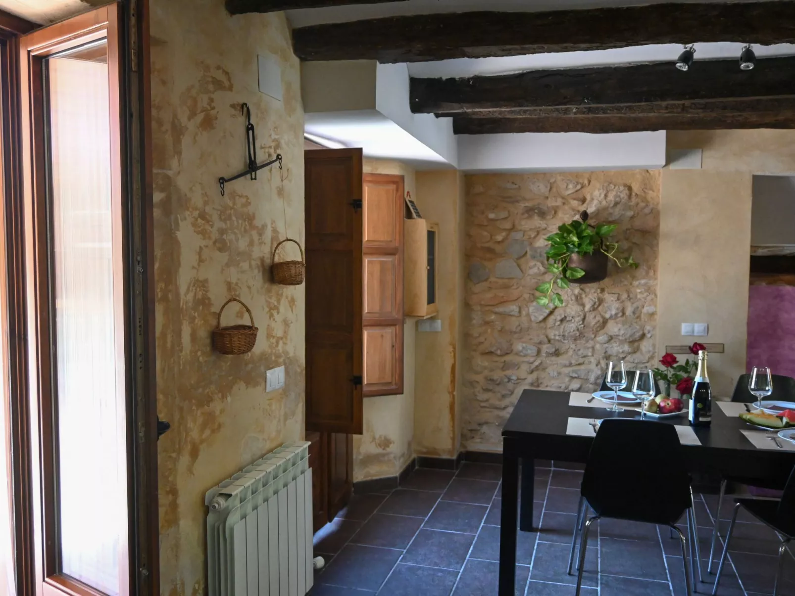 Els Cups, casa rural-Binnen