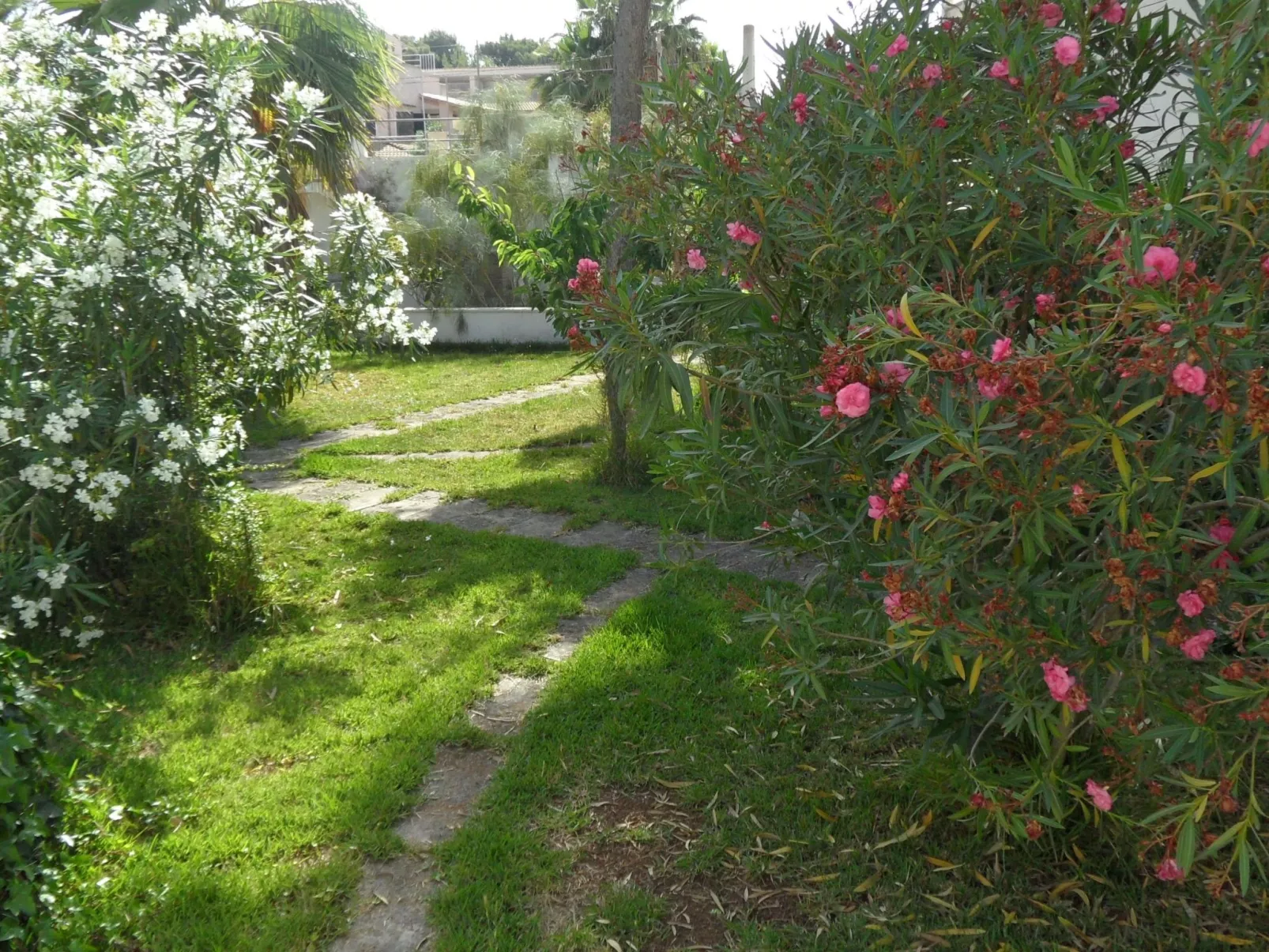 Für 2 Personen und 4 Kinder-Buiten