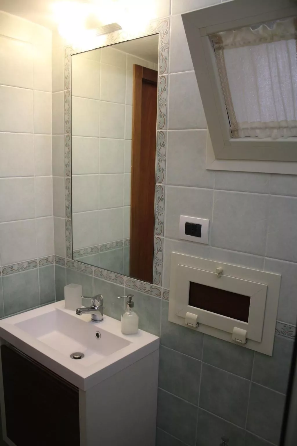 Casa del Girasole im Herzen von Neapel-Image-tags.info