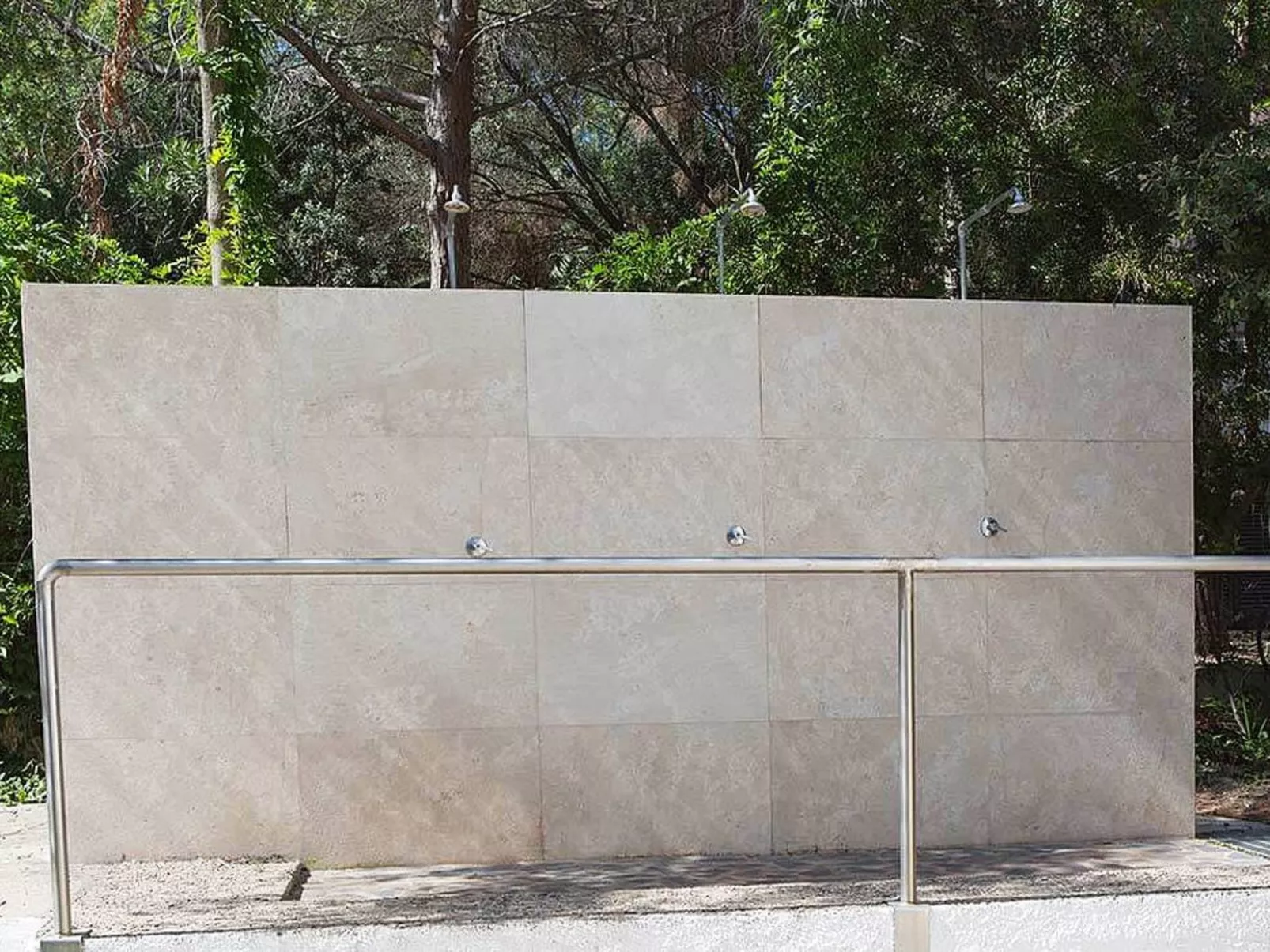 "Villetta Alba 2A" in Strandnähe-Buiten