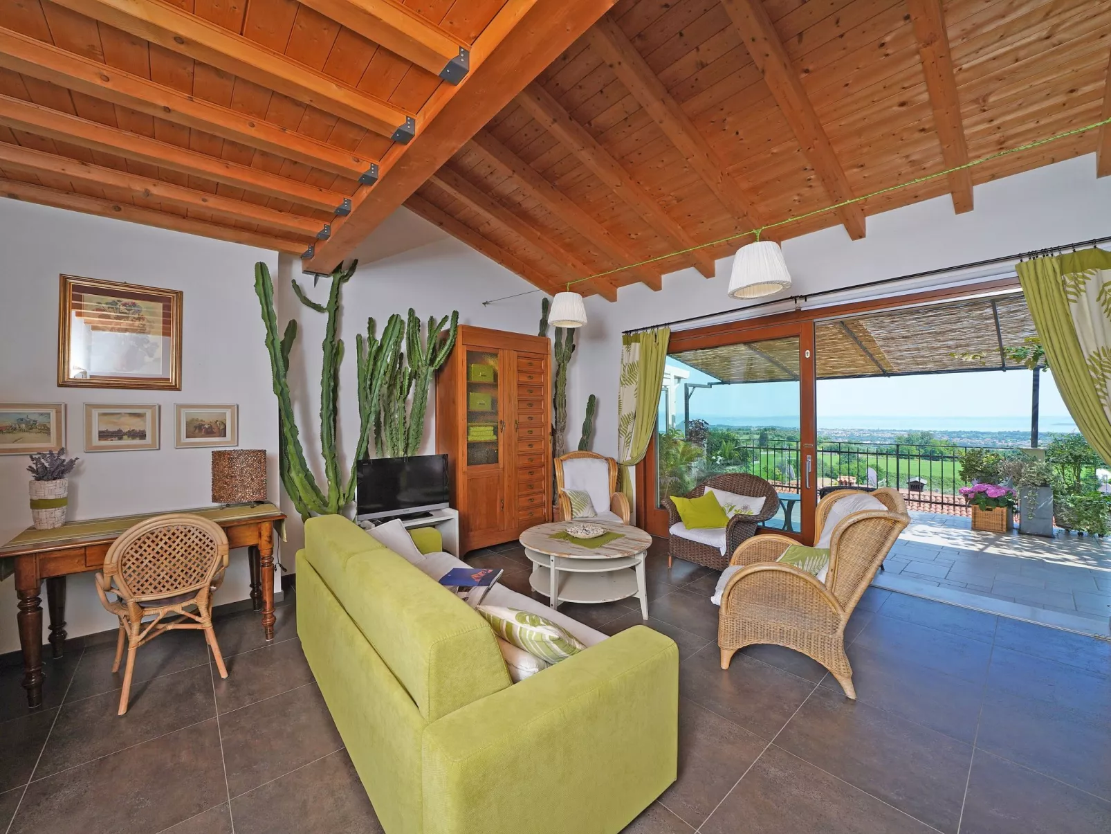 Wohnung mit Blick auf den Gardasee-Binnen