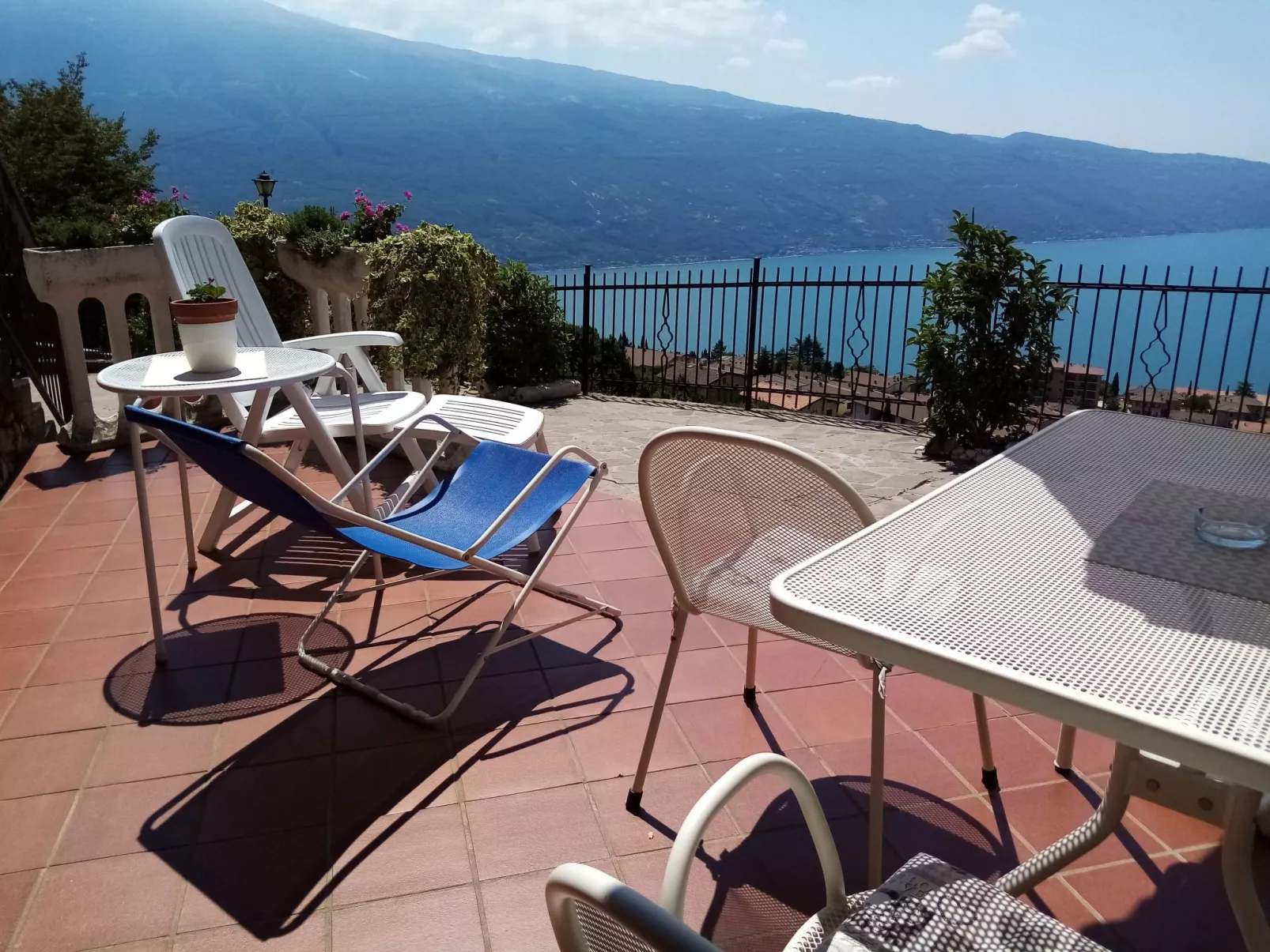 Wohnung 'Stella del Garda'-Buiten