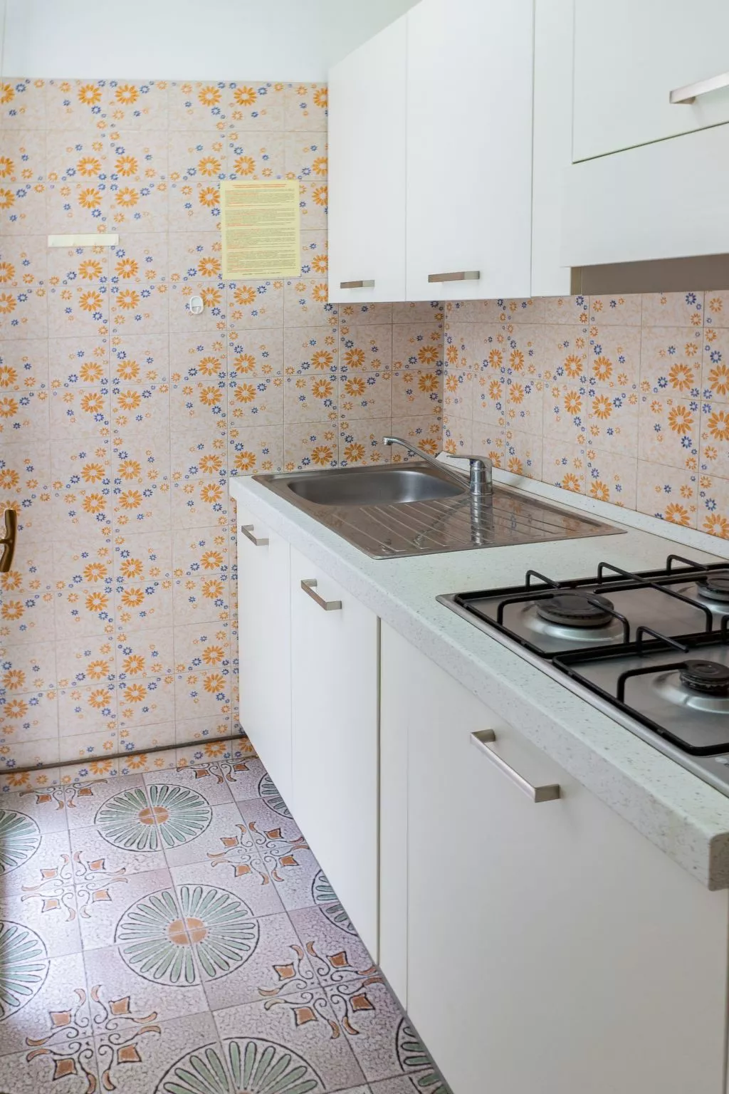 "Ollimpia 82" - Binnen